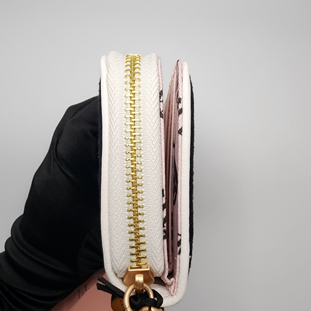 Juicy Couture Gelato Wallet - Picture 4 of 10
